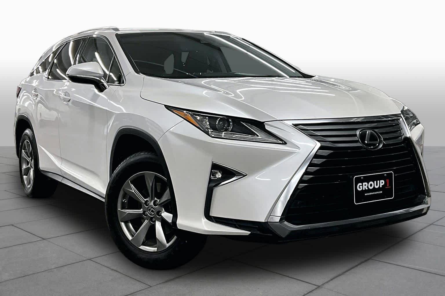 Used 2018 Lexus RX 350L FWD w/ Accessory Package image 2