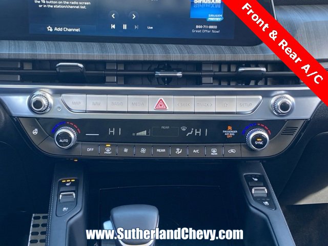 Used 2025 Kia Telluride AWD image 33