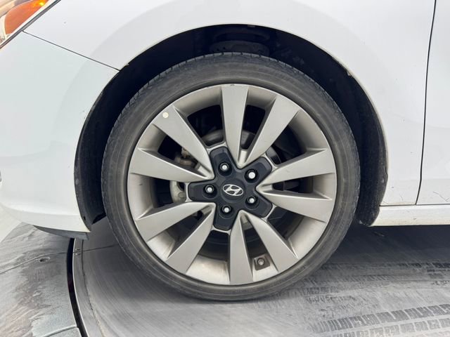 Used 2018 Hyundai Elantra GT image 10