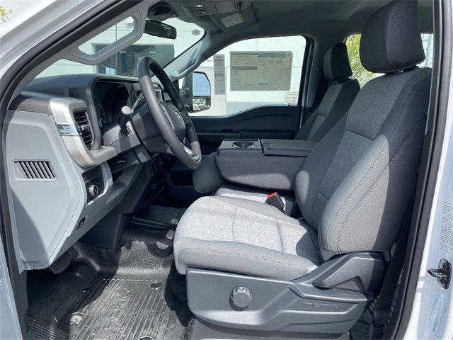 New 2025 Ford F250 XL w/ XL Chrome Package image 15