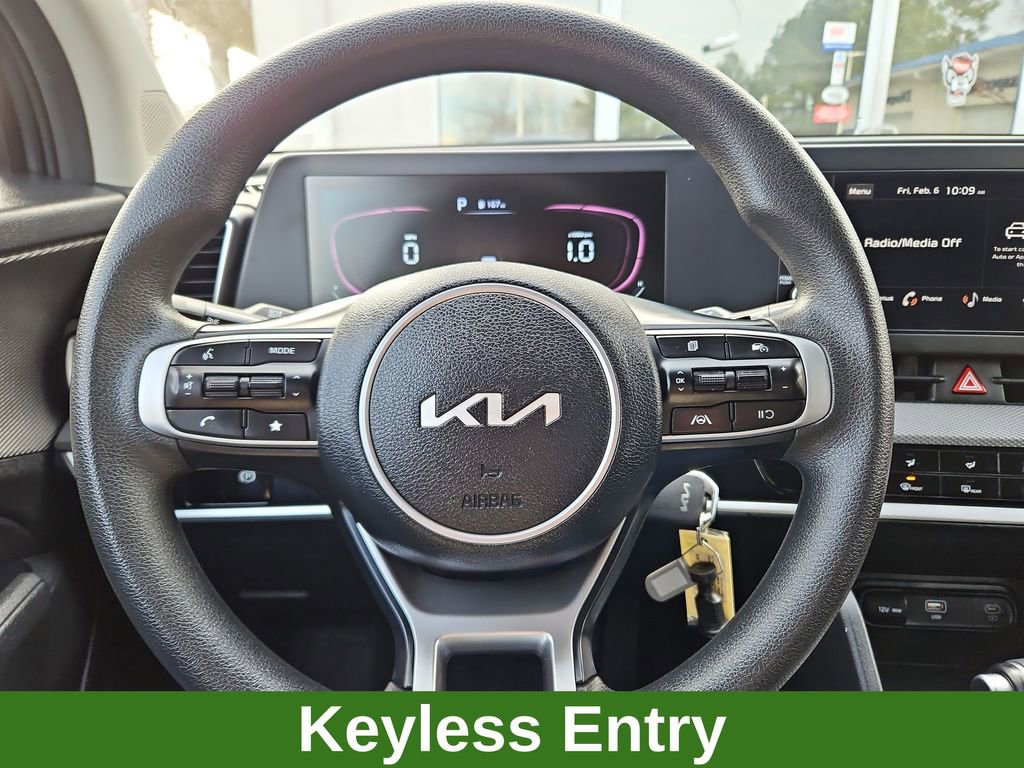 Used 2024 Kia Sportage LX image 10
