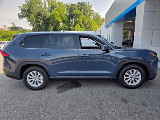 Used 2024 Toyota Grand Highlander AWD image 10