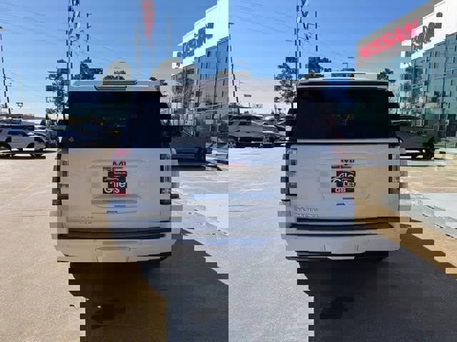 Used 2019 GMC Yukon XL SLT image 4