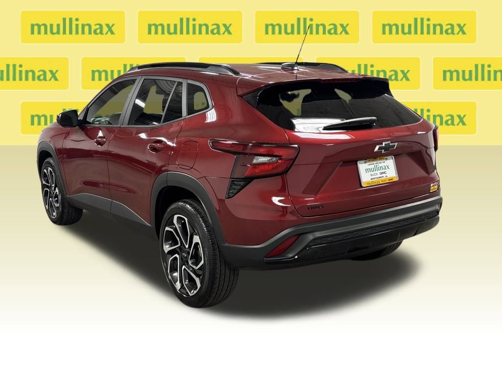 Certified 2025 Chevrolet Trax RS w/ Driver Confidence Package image 23