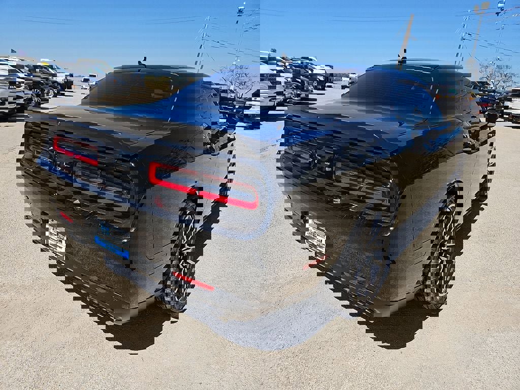 Used 2023 Dodge Challenger R/T image 7