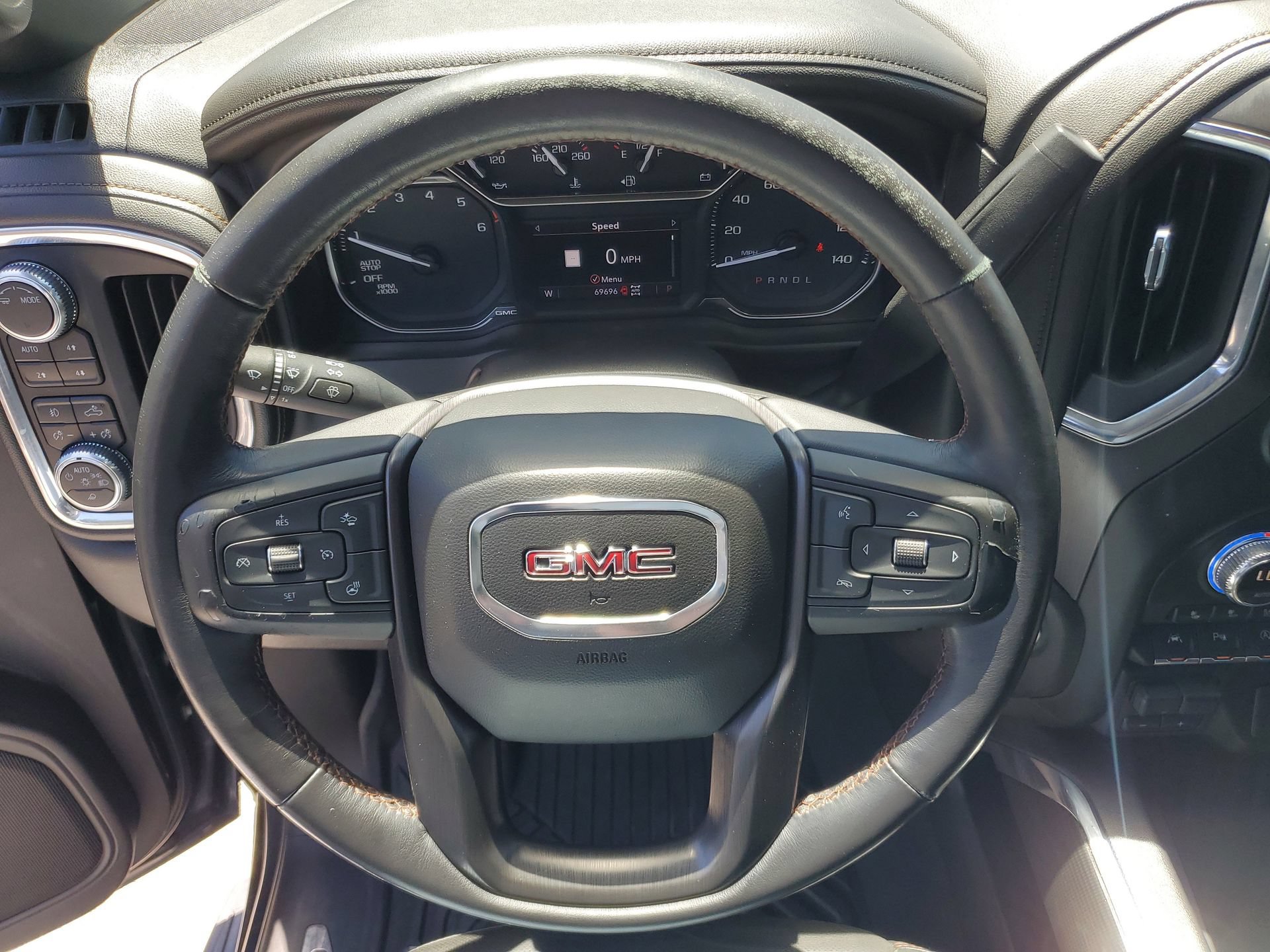 Used 2020 GMC Sierra 1500 AT4 w/ AT4 Premium Package AWD/4WD image 22