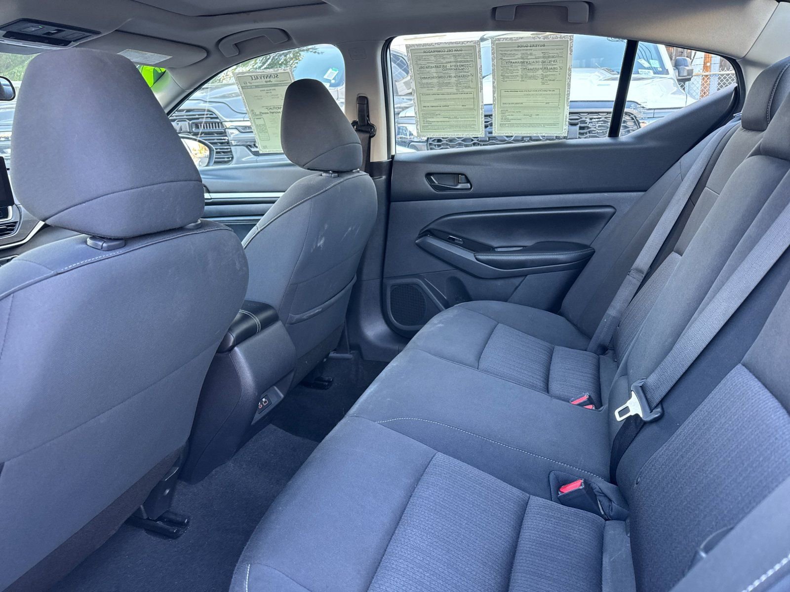 Used 2023 Nissan Altima 2.5 SV w/ SV Premium Package FWD image 12