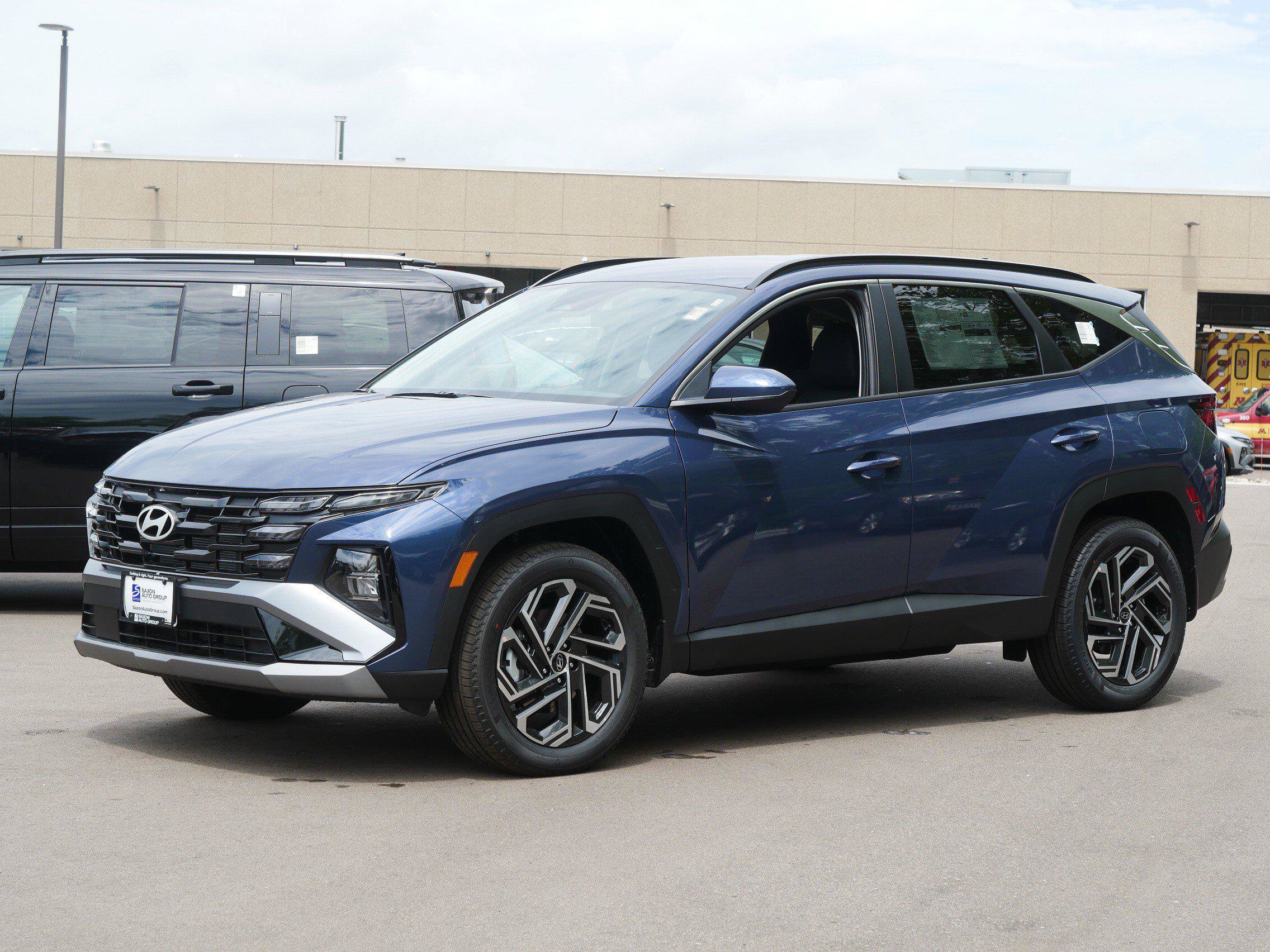 New 2026 Hyundai Tucson SEL Plus AWD/4WD image 2