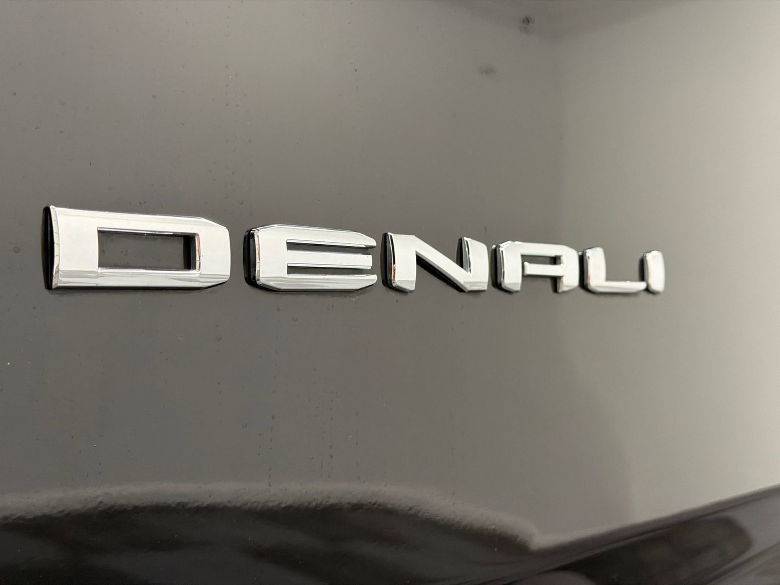 Used 2021 GMC Yukon XL Denali AWD/4WD image 19