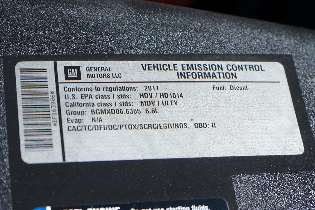 Used 2011 GMC Sierra 3500 Denali AWD/4WD image 15