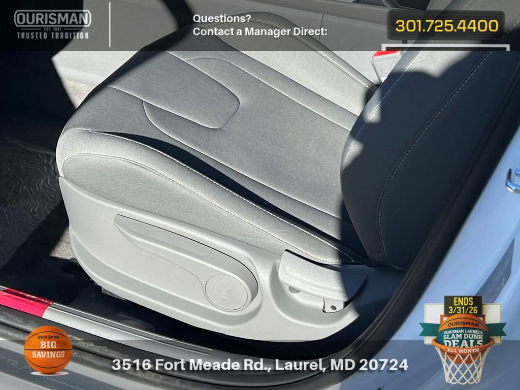 New 2026 Hyundai Elantra Sport image 7