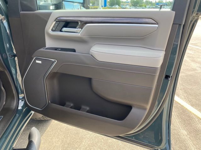 New 2026 Chevrolet Silverado 2500 LTZ w/ LTZ Convenience Package AWD/4WD image 25