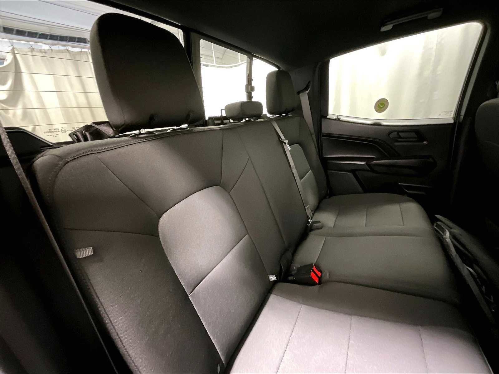 Used 2024 Chevrolet Colorado Trail Boss image 16