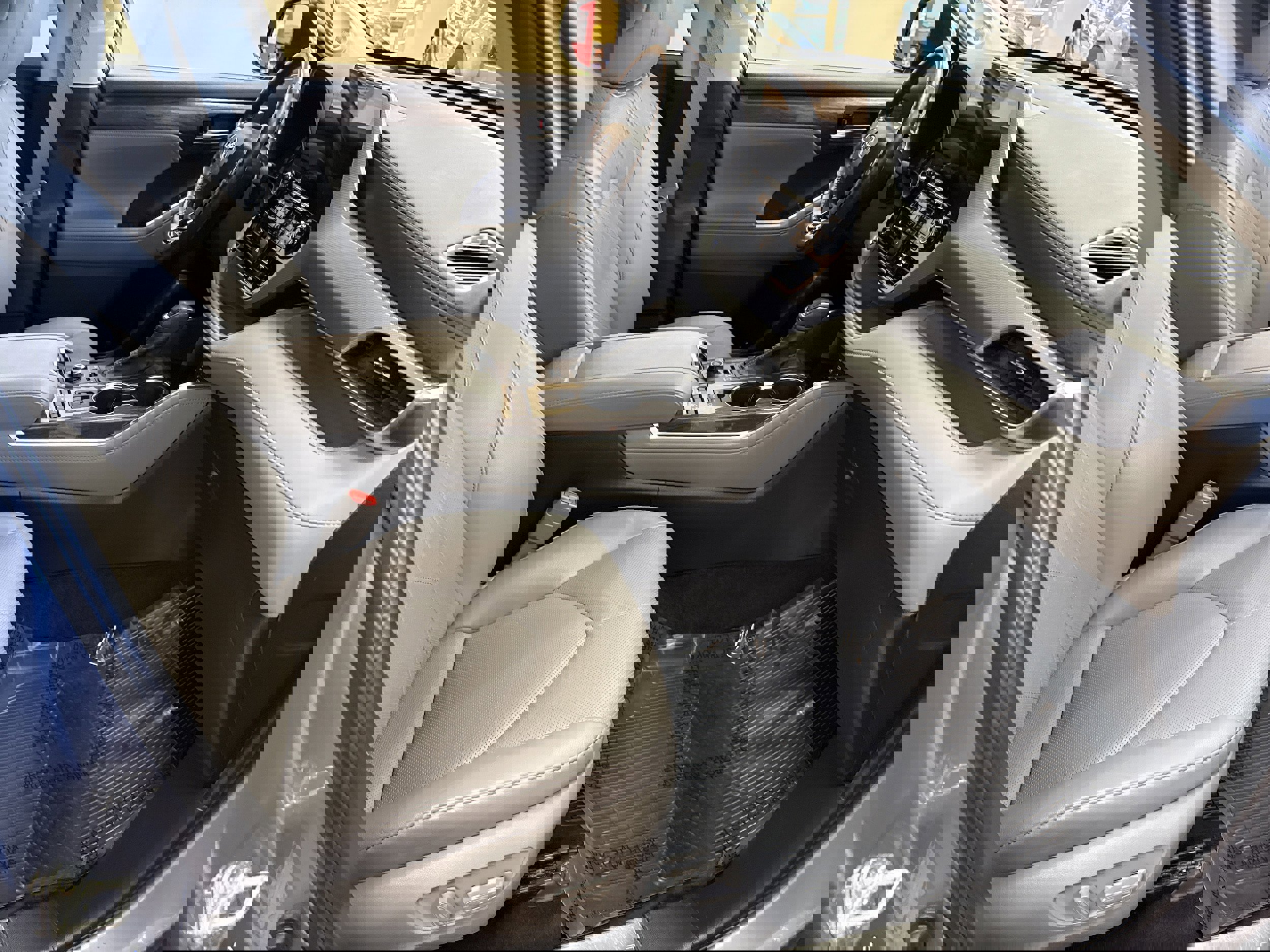 Used 2022 Toyota Highlander Platinum image 17