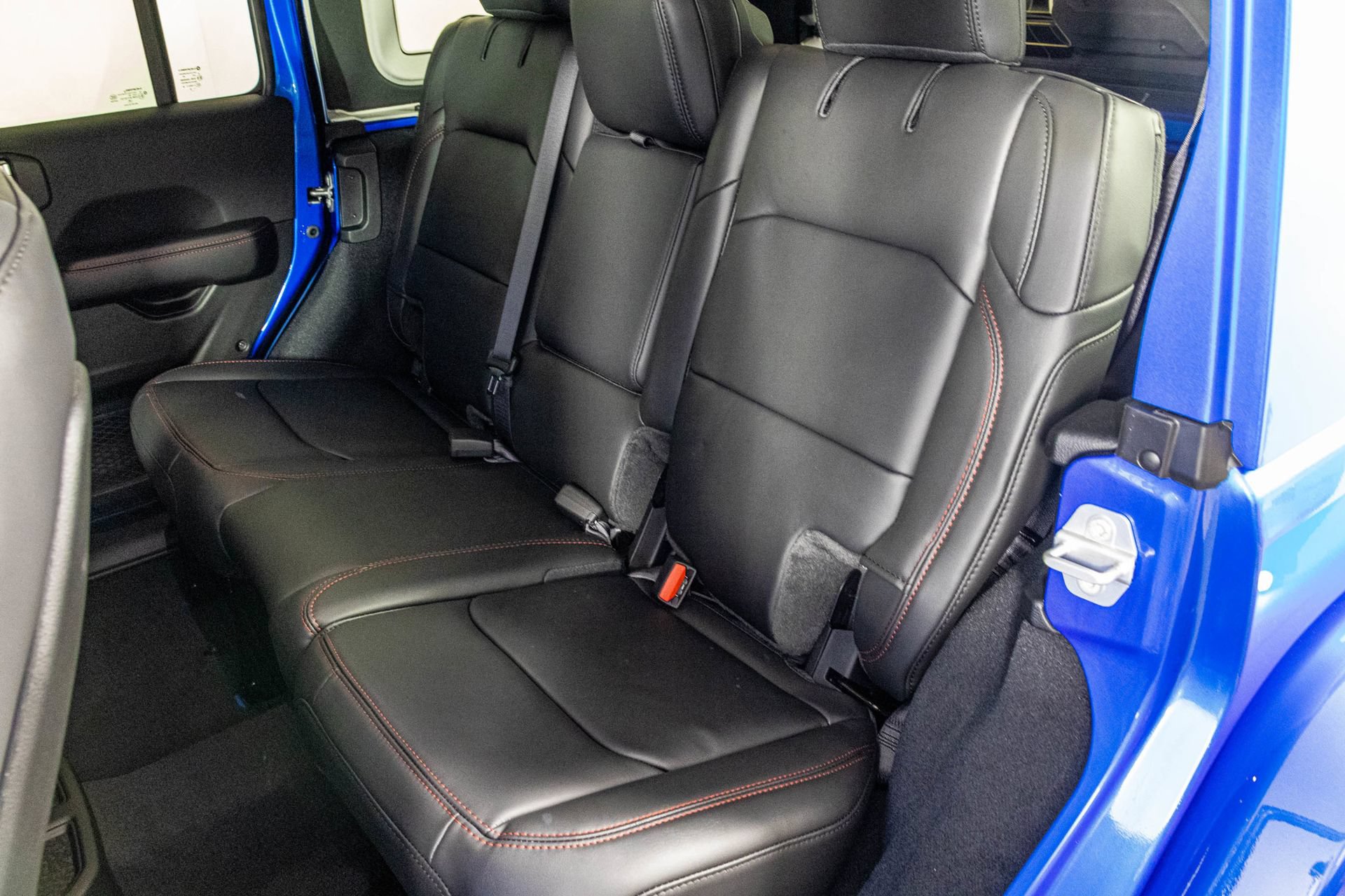 New 2026 Jeep Wrangler Unlimited Rubicon AWD/4WD image 35