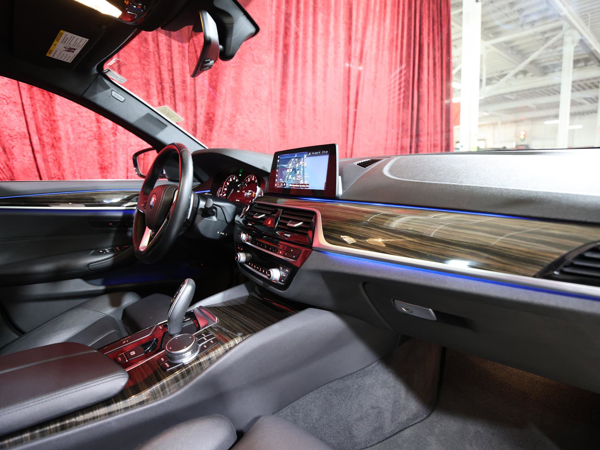 Used 2018 BMW 530i xDrive image 24