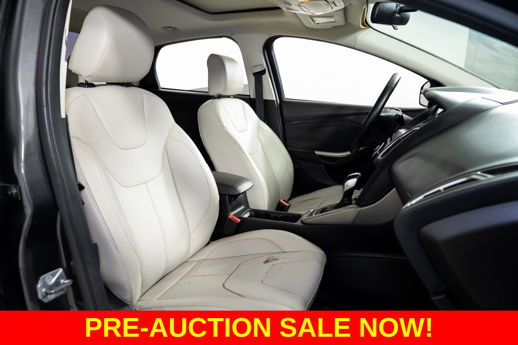 Used 2017 Ford Focus Titanium FWD image 22