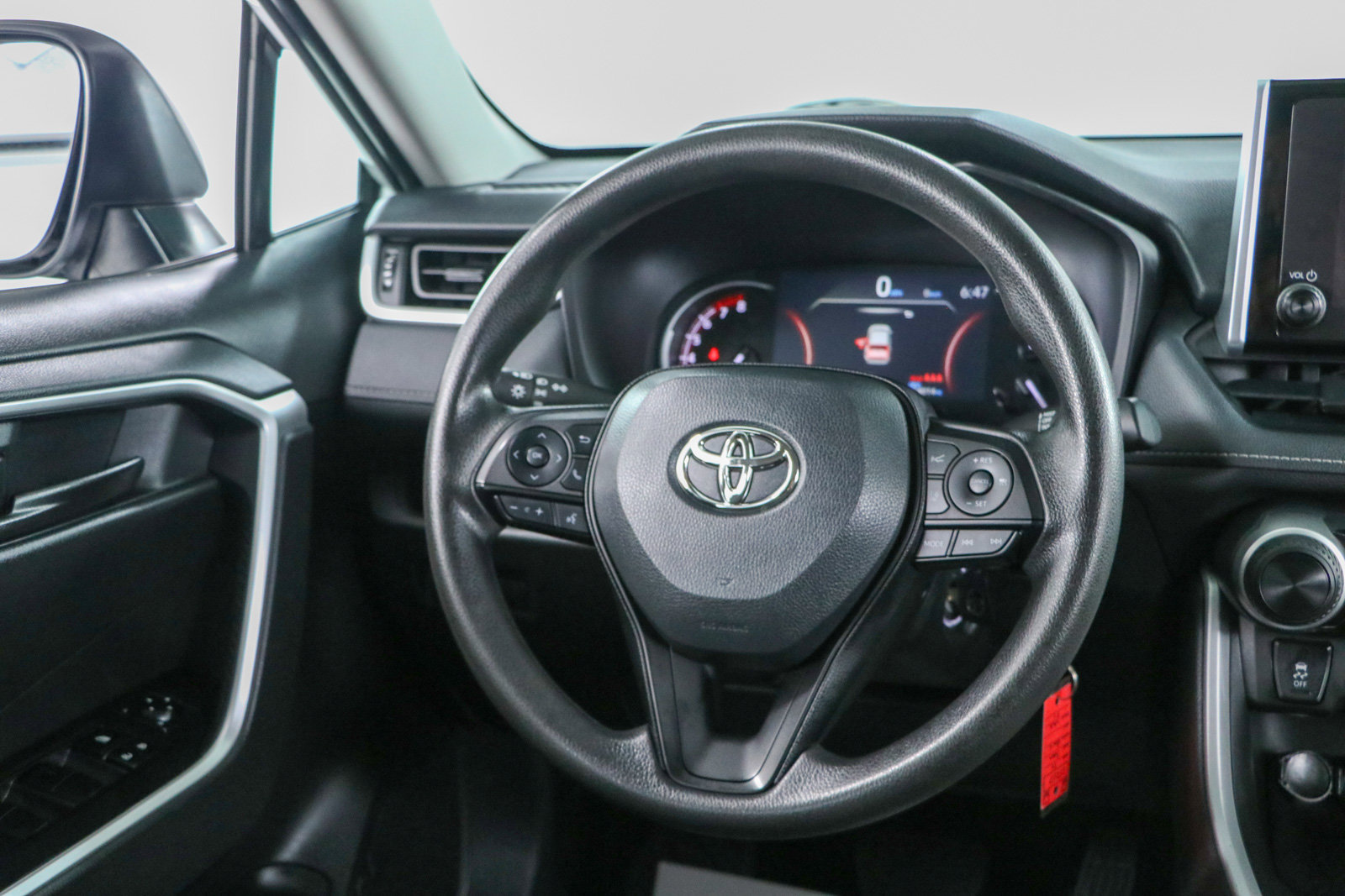 Used 2024 Toyota RAV4 LE FWD image 12