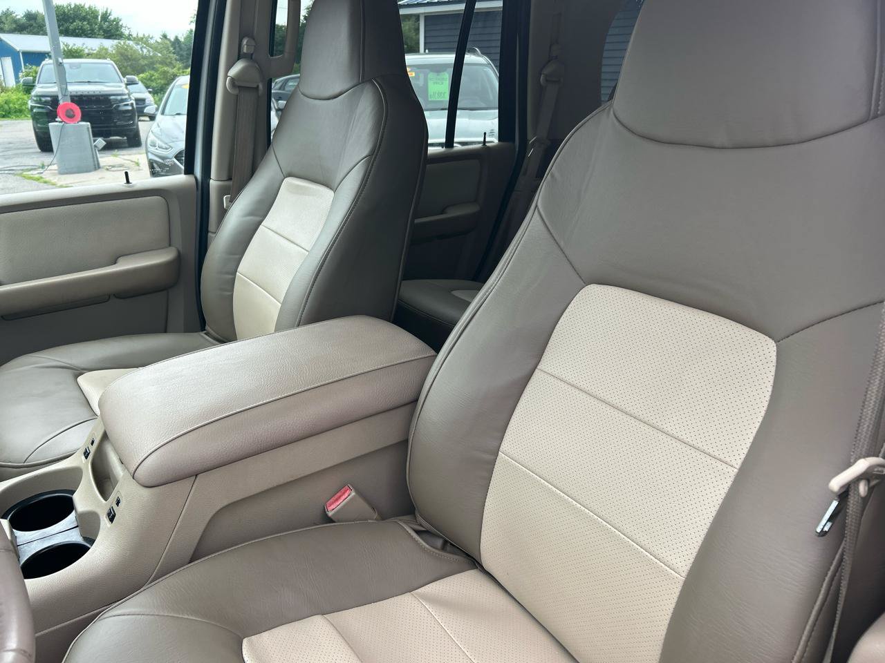 Used 2003 Ford Expedition Eddie Bauer AWD/4WD image 17