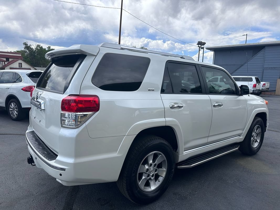 Used 2012 Toyota 4Runner SR5 AWD/4WD image 4
