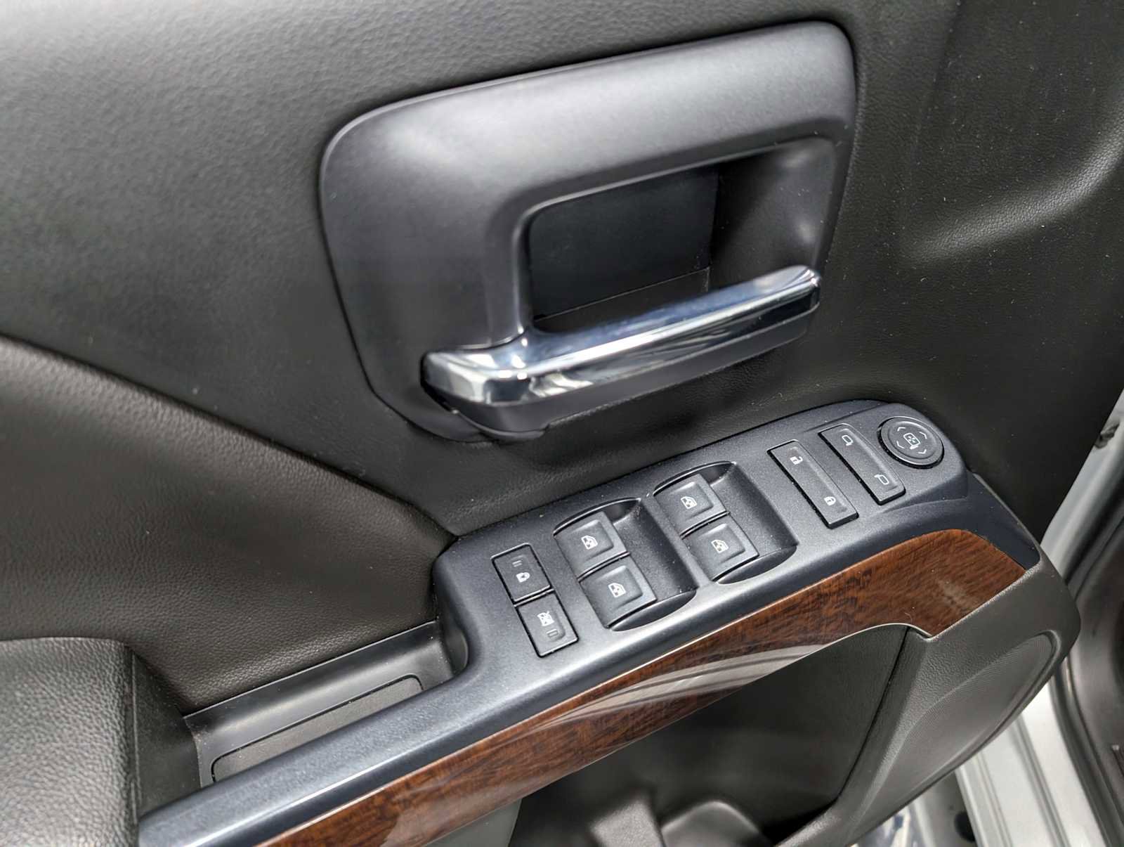 Used 2018 GMC Sierra 1500 SLE w/ SLE Value Package image 36