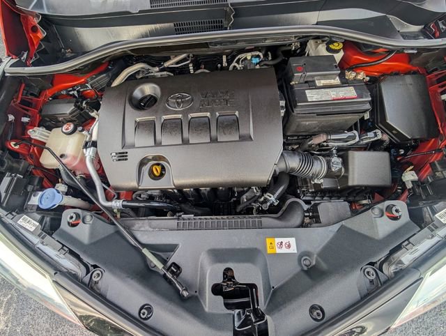 Used 2020 Toyota C-HR XLE FWD image 19