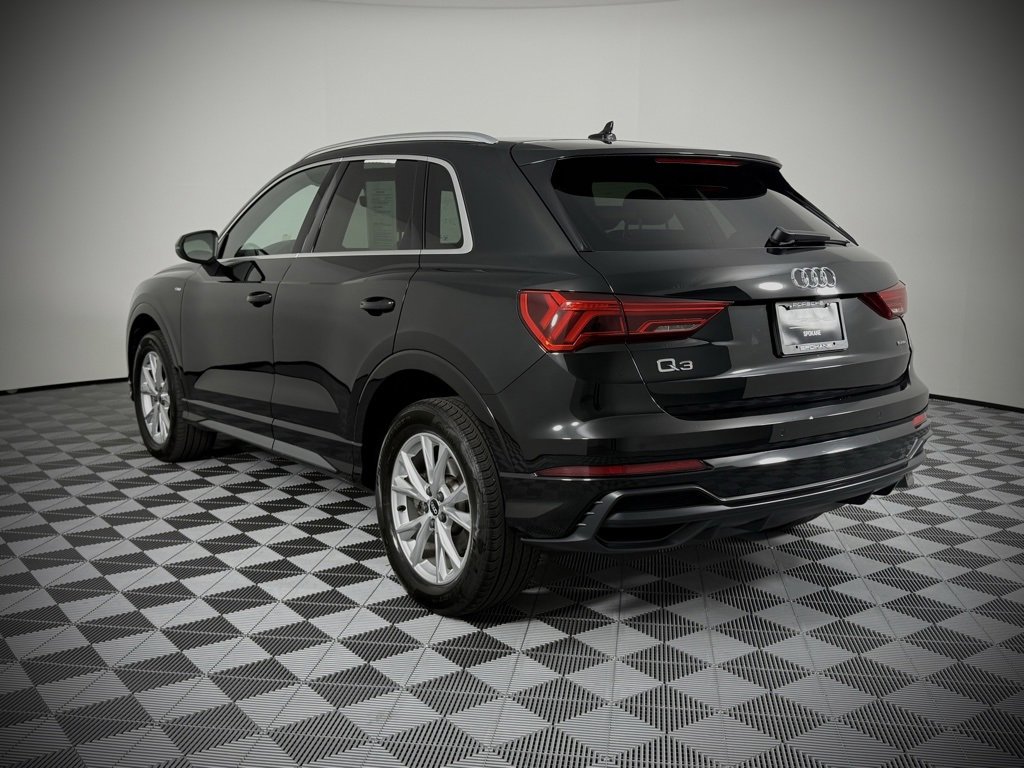 Used 2022 Audi Q3 2.0T Premium image 3