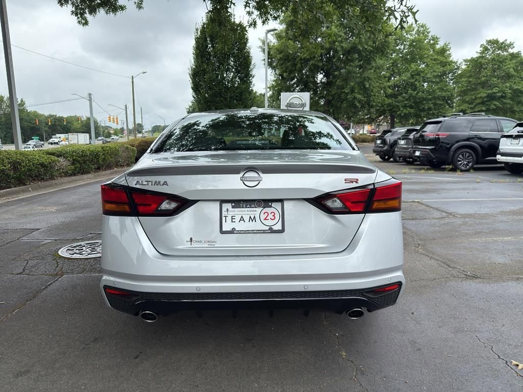 New 2025 Nissan Altima 2.5 SR w/ SR Premium Package image 6