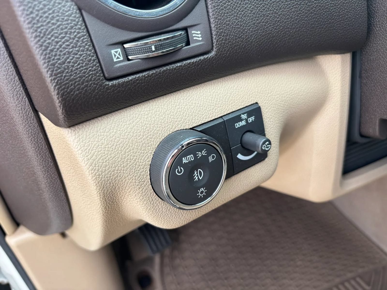 Used 2009 Buick Enclave CXL w/ Entertainment Package #2 AWD/4WD image 23