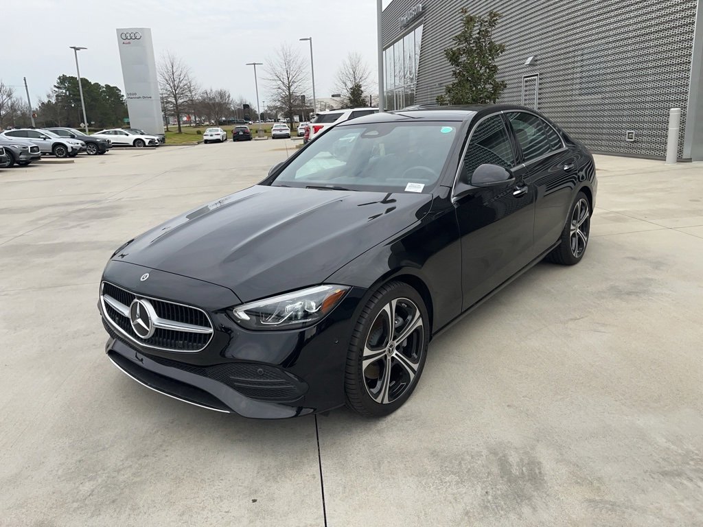 Used 2024 Mercedes-Benz C 300 Sedan image 2