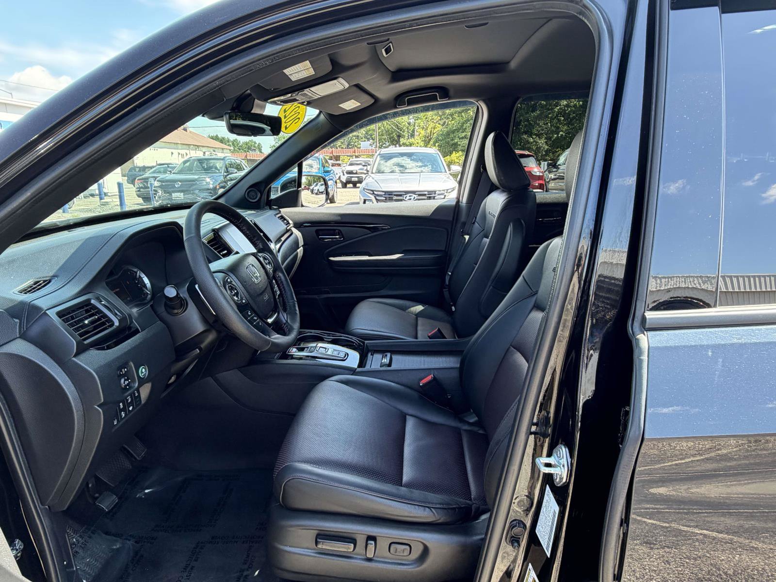 Used 2022 Honda Ridgeline Black Edition image 22