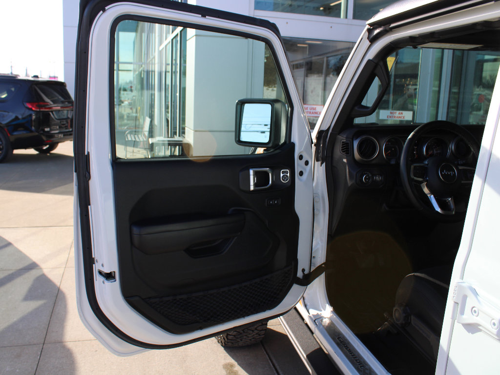 Used 2020 Jeep Gladiator Sport w/ Quick Order Package 24S image 38