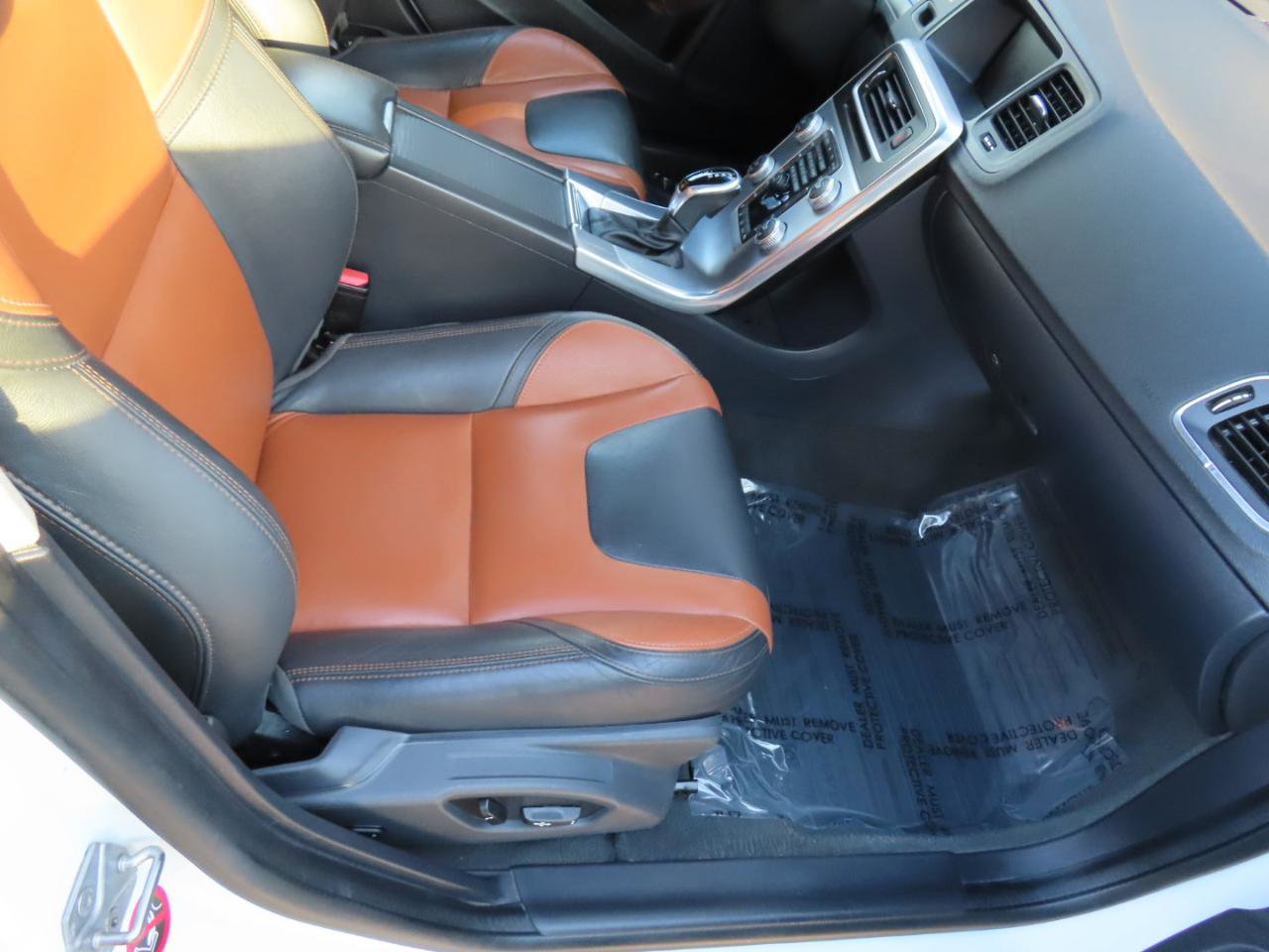 Used 2018 Volvo V60 T5 Cross Country w/ Convenience Package image 20