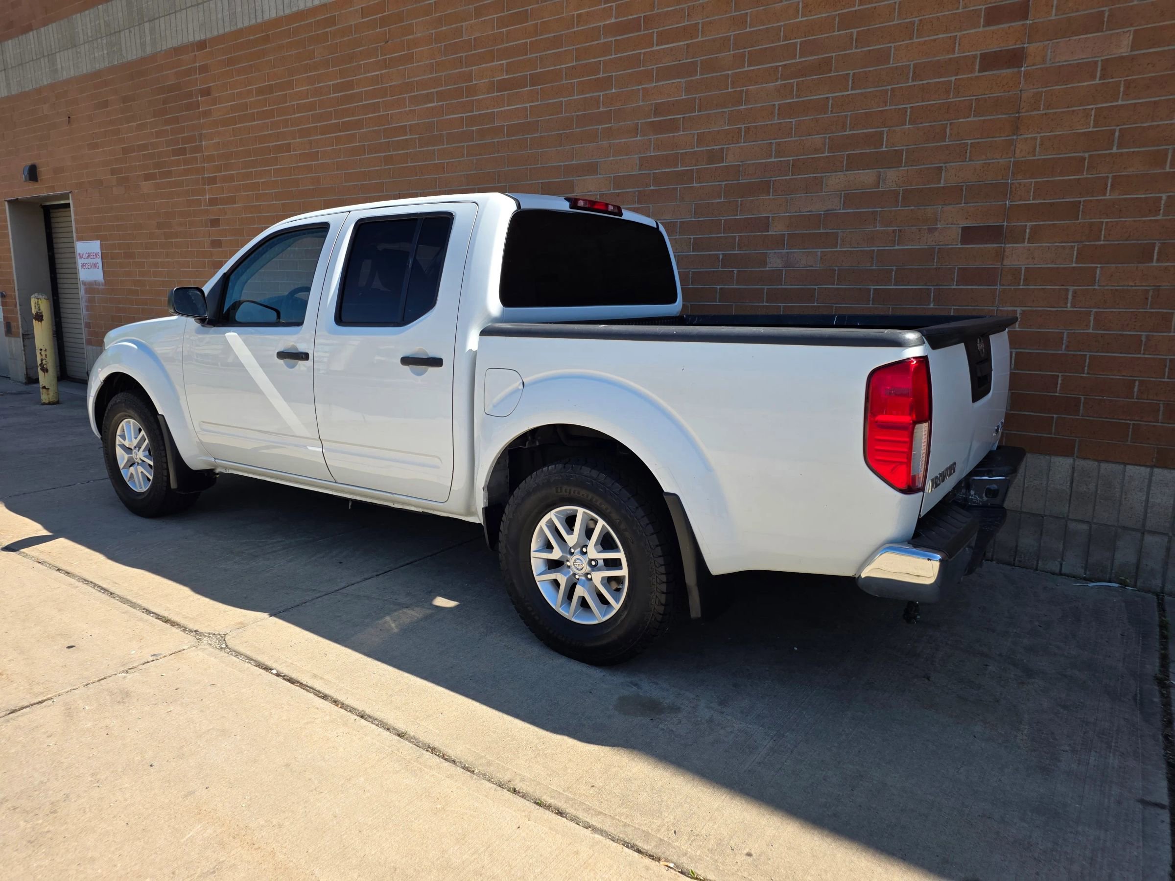 Used 2018 Nissan Frontier SV AWD/4WD image 4