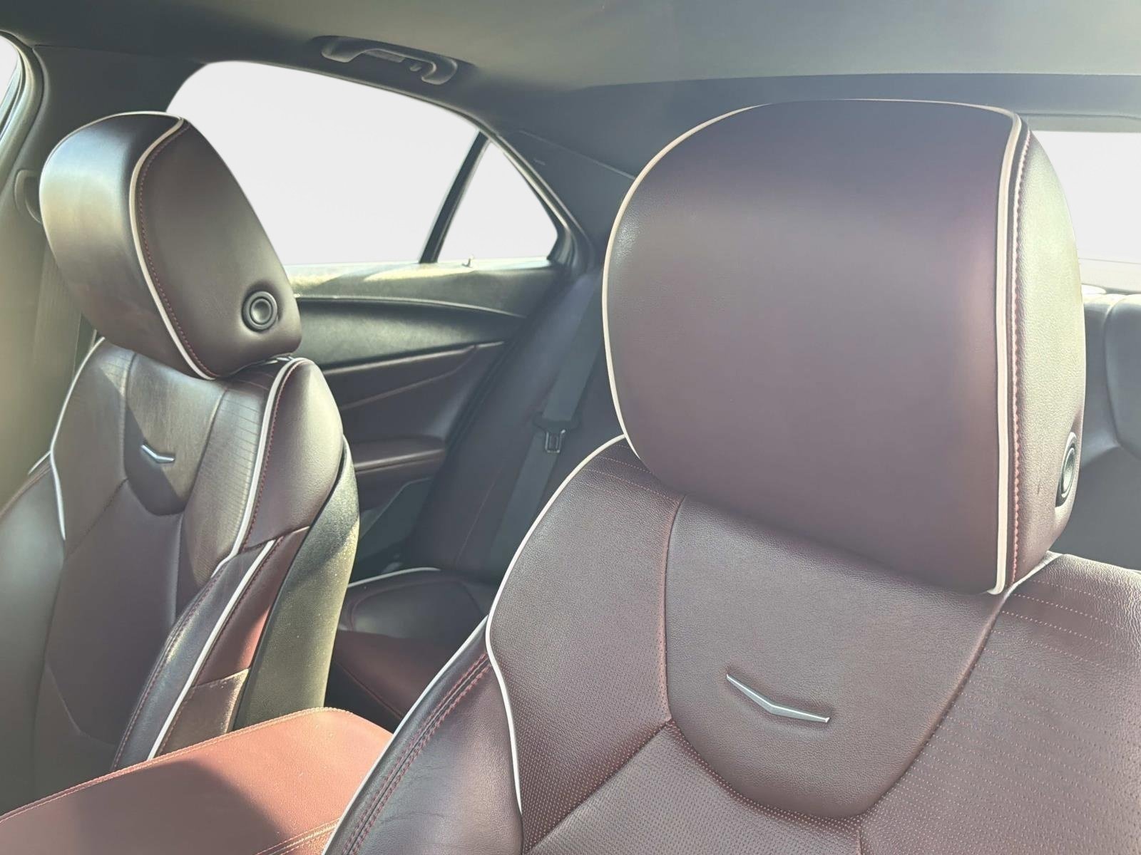 Used 2022 Cadillac CT4 V w/ Technology Package image 40