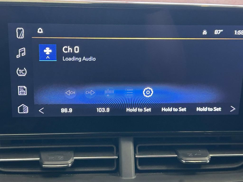 Used 2025 Chevrolet Trax LT w/ LT Convenience Package FWD image 23