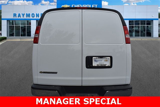 New 2025 Chevrolet Express 2500 w/ Driver Convenience Package image 4
