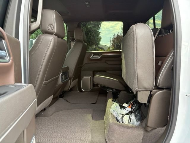 New 2026 GMC Sierra 3500 Denali w/ Denali Reserve Package AWD/4WD image 13