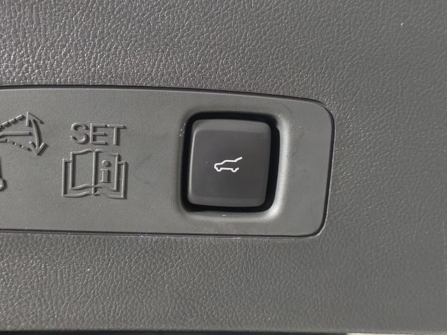 Used 2025 Lincoln Corsair Reserve FWD image 8