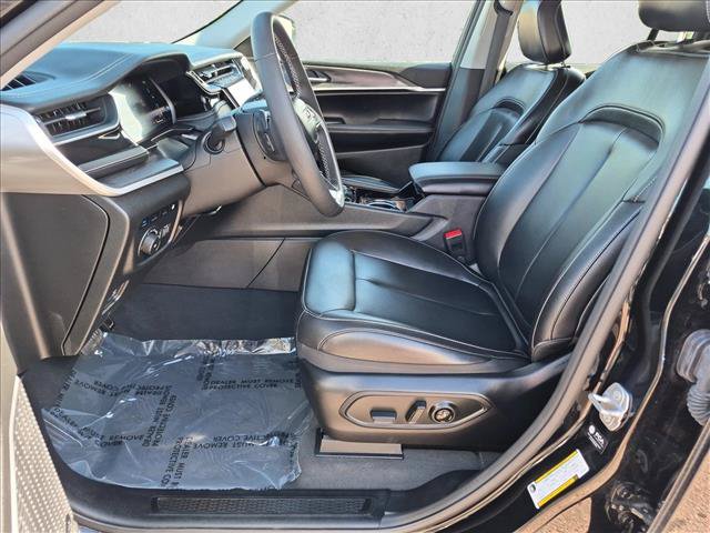 Used 2023 Jeep Grand Cherokee 4WD 4xe image 16
