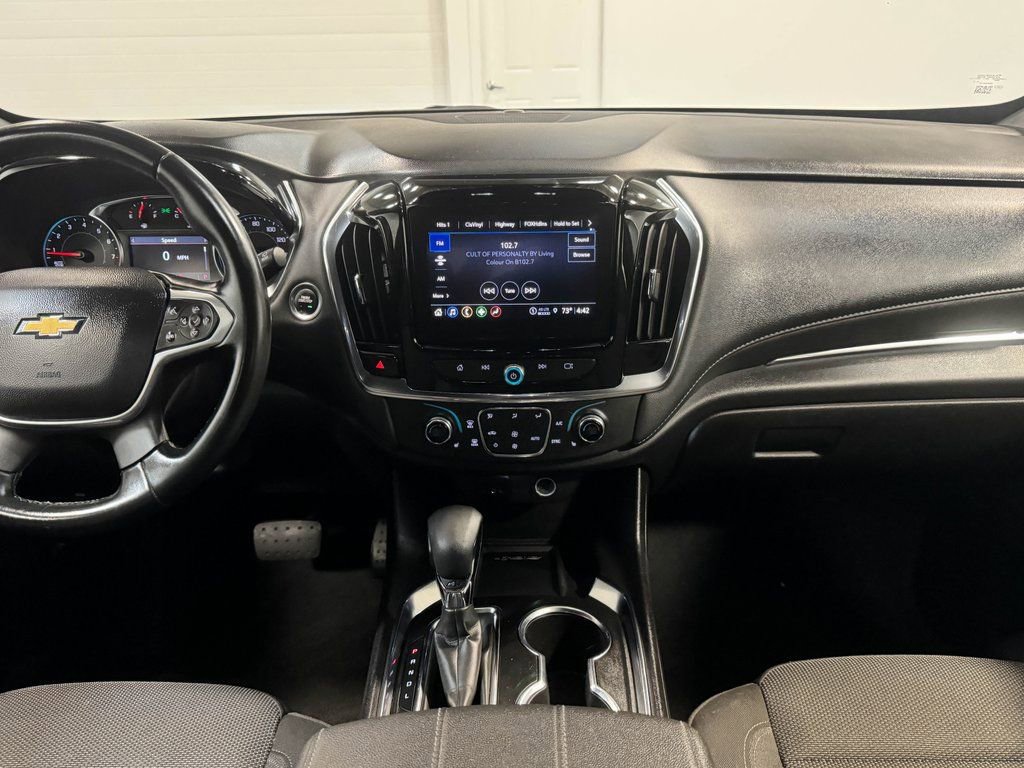 Used 2023 Chevrolet Traverse LT image 22