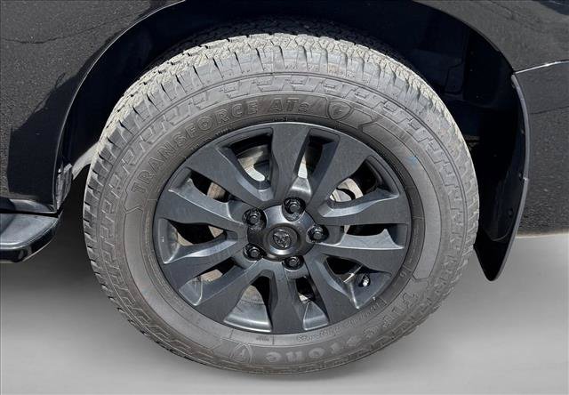 Used 2013 Toyota Sequoia Platinum AWD/4WD image 9