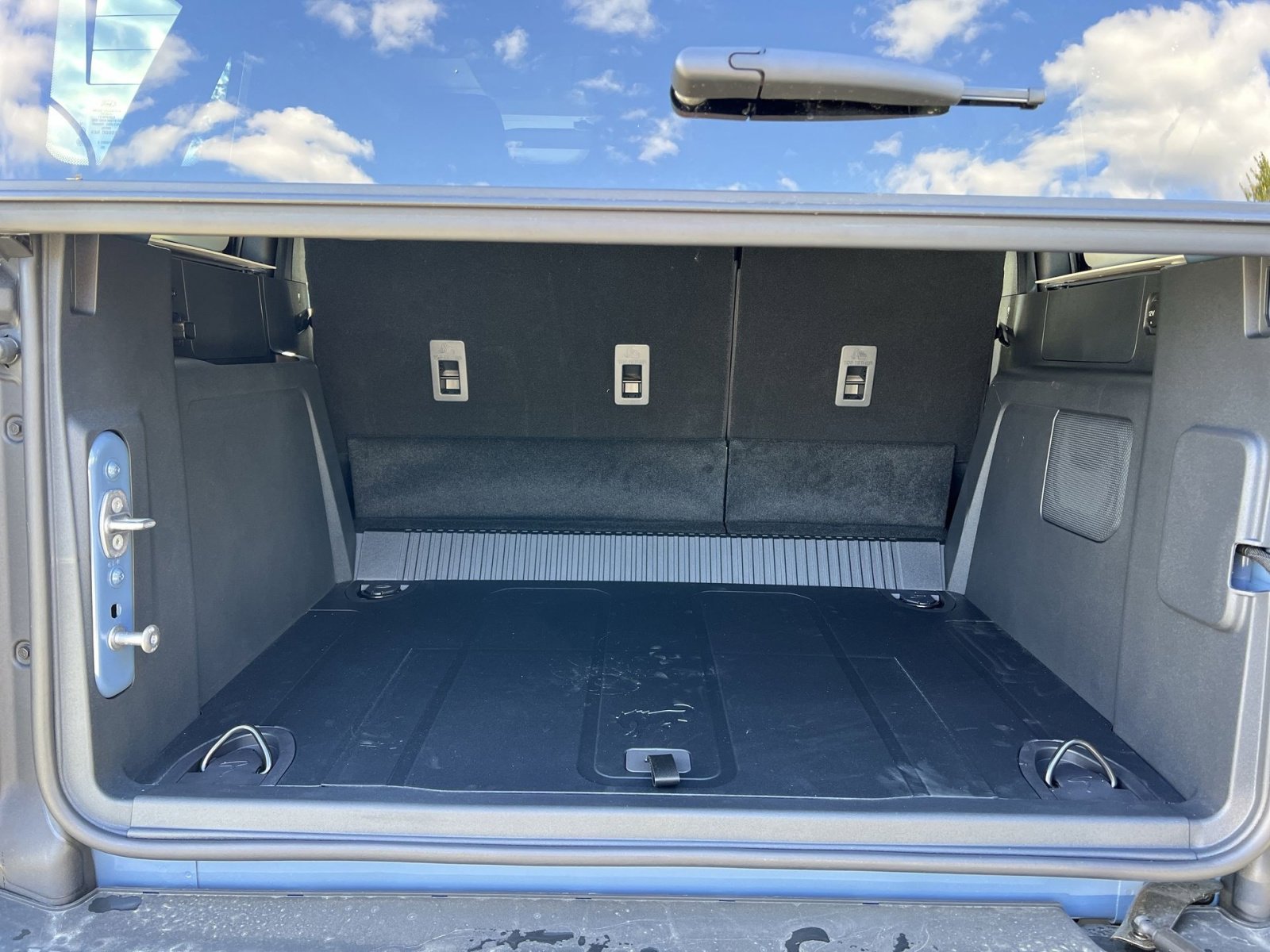 New 2025 Ford Bronco Badlands image 25