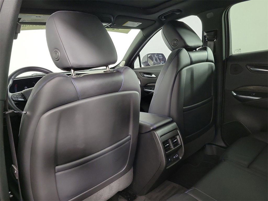 Certified 2024 Cadillac XT4 Sport image 12