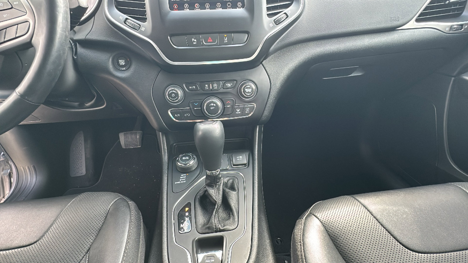 Used 2021 Jeep Cherokee Latitude Lux image 21