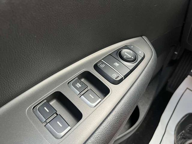 Used 2017 Kia Optima LX image 16