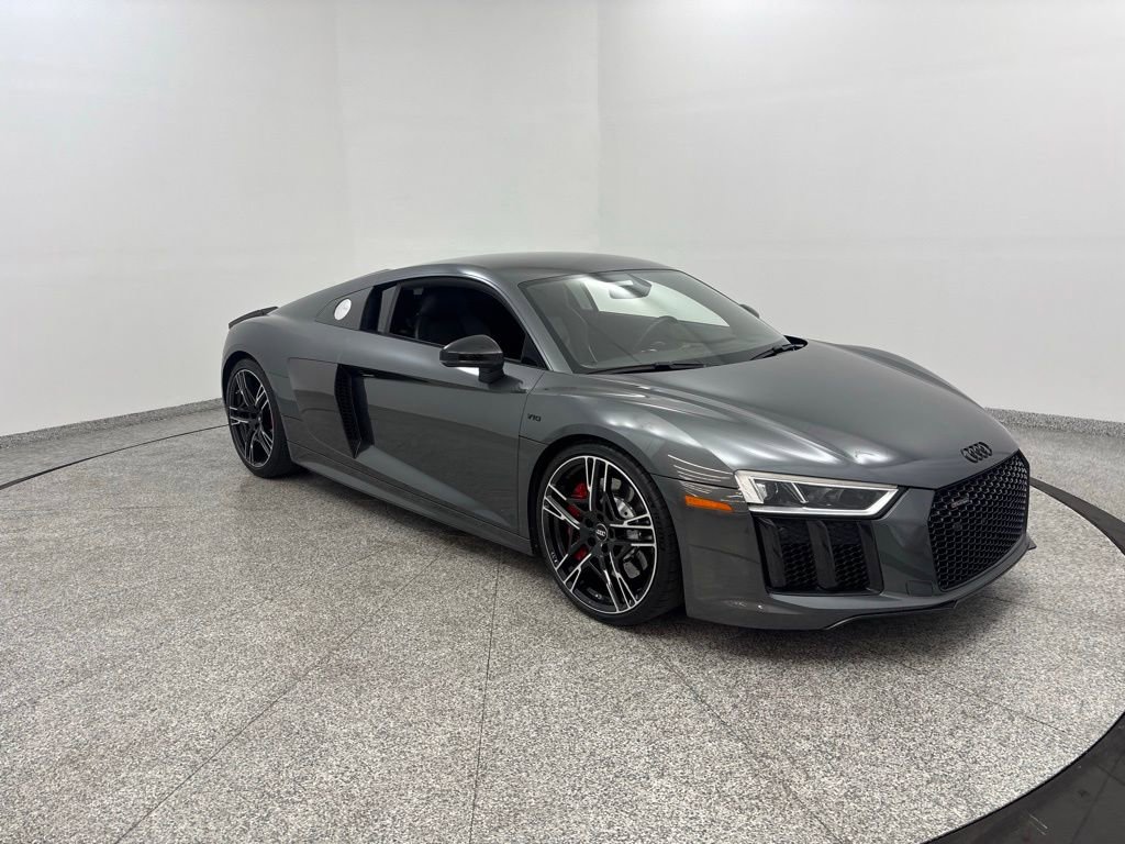 Used 2018 Audi R8 V10 w/ Premium Package image 5