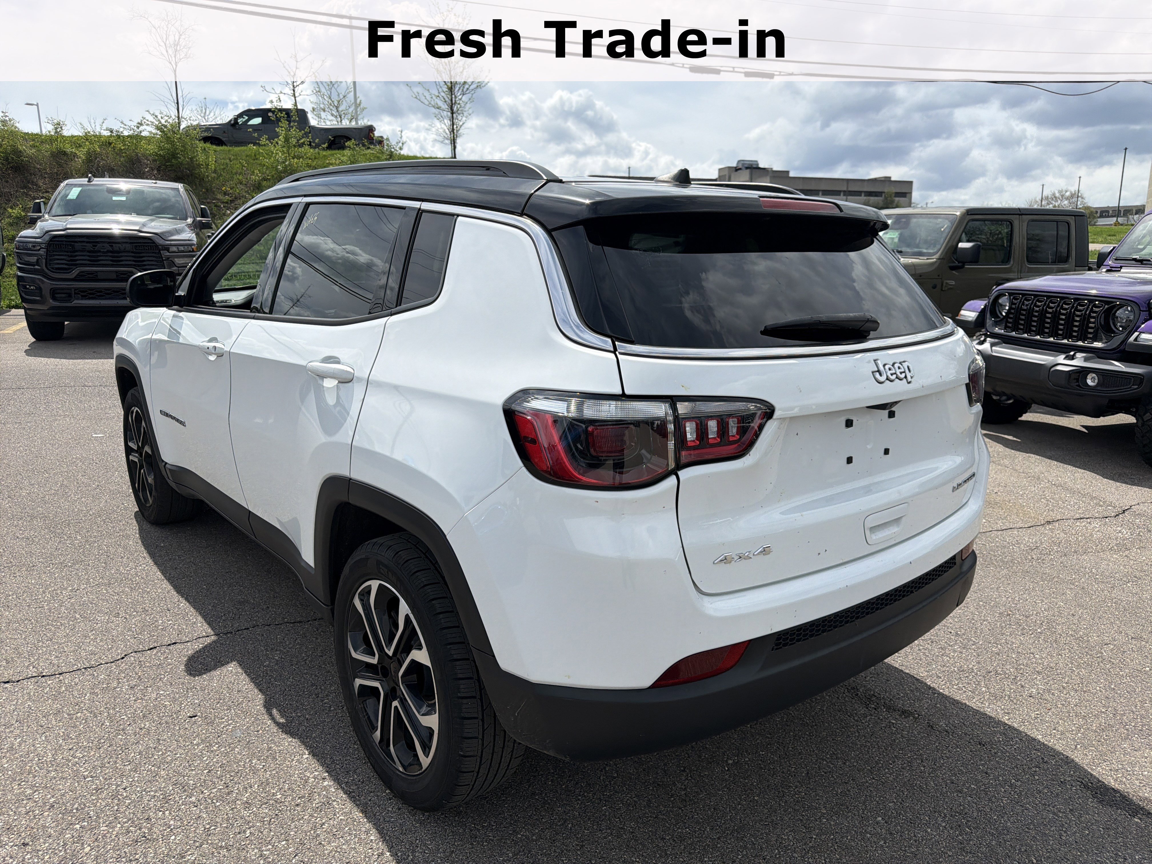 Used 2022 Jeep Compass Limited image 7