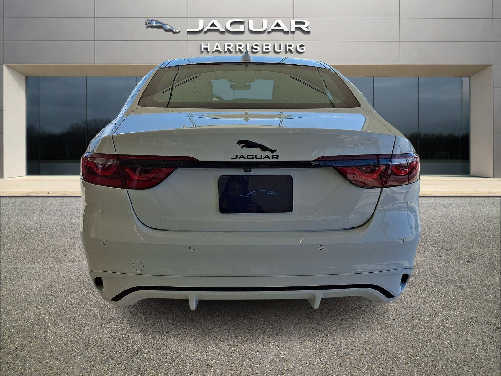 New 2024 Jaguar XF R-Dynamic SE image 3