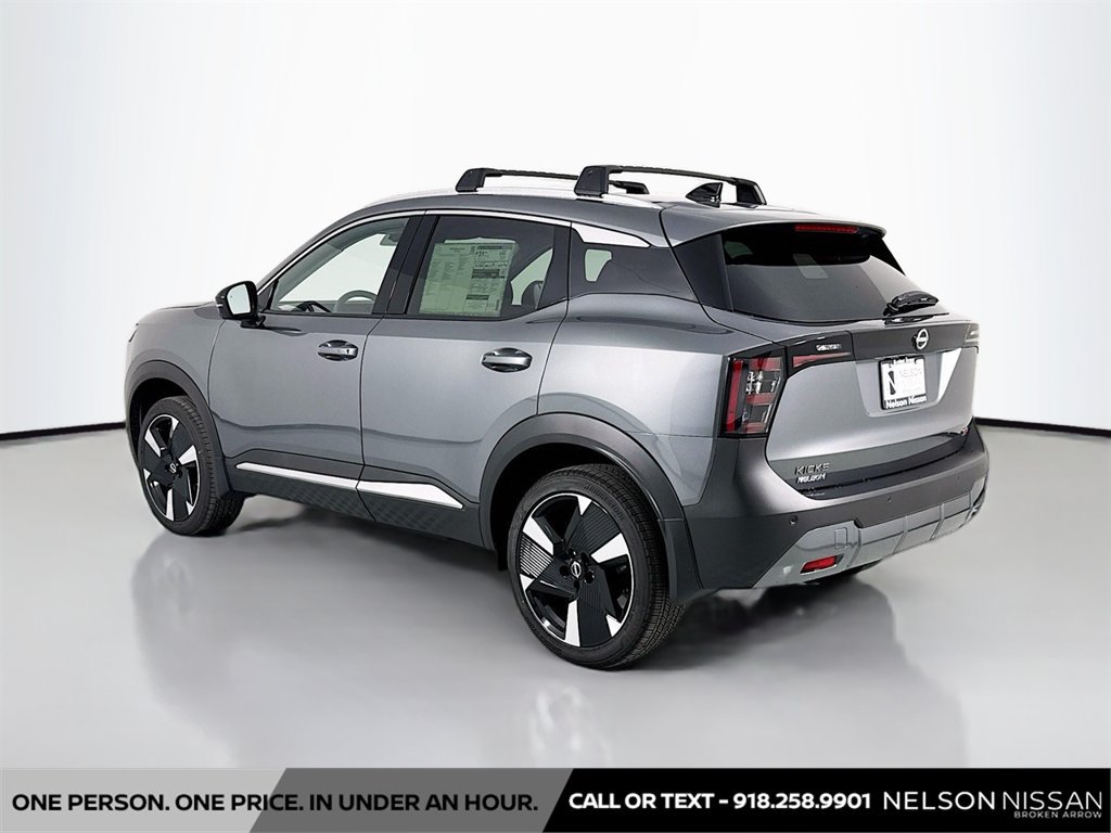 New 2026 Nissan Kicks SR w/ SR Premium Package FWD image 7
